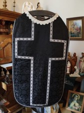 CHASUBLE NOIRE ANCIEN VETEMENT