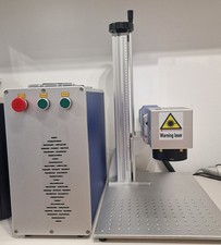 laser a fibra 50w per incisioni