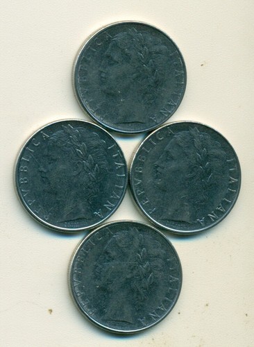 Different 100 lire coins - 100,