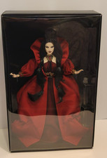 BARBIE Haunted Beauty Vampire