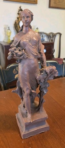 Statua donna neoclassica