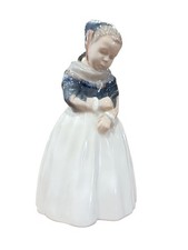 Scultura Porcellana Royal Copenhagen Lotte Benter Amager Girl  19 cm