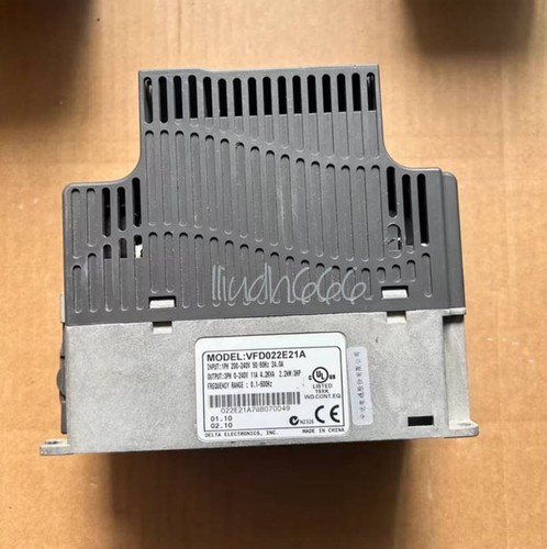 One used vfd022e21a 220v - ,