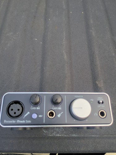 Focusrite scarlett solo - solo, 3a