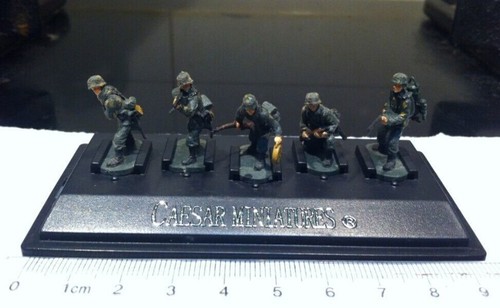 Soldatini tedeschi caesar - 1/72,
