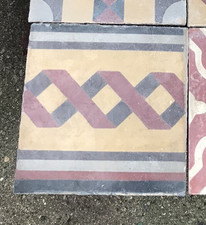 Piastrella da pavimento antica