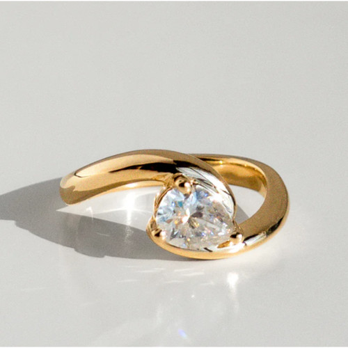 Anello con diamanti taglio