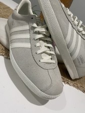 Size 7.5 - adidas Originals