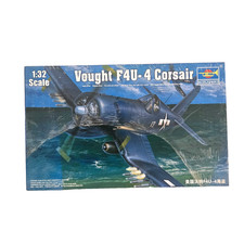 1/32 TRUMPETER VOUGHT F4U-4