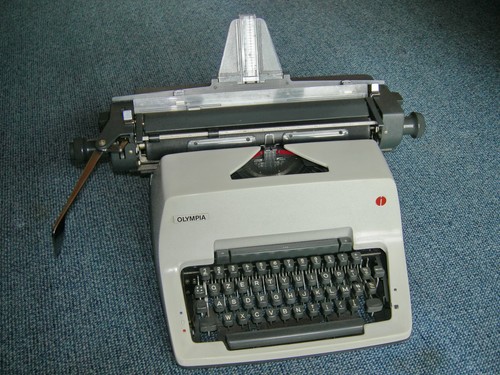 Macchina scrivere olympia - scrivere,