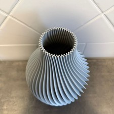 Coppia di vasi decorativi