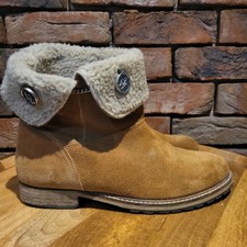  Armani Jeans, stivaletti da