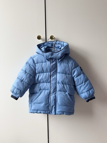Cappotto imbottito blu con
