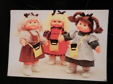 20159) CARTOLINA PUBBLICITARIA CAMILLA LA BAMBOLA COL PASSAPORTO LA RINASCENTE