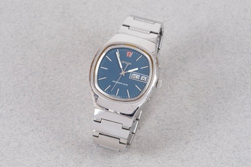 Omega megaquartz khz - megaquartz, day