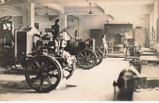 Automobile #FG62558 Salle De Corso Meccanico Camion Cartolina Foto a Individuare