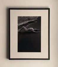 Foto certificata e numerata. Venduto con telaio