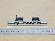 SCRiTTA CROMATA STEMMA EMBLEMA FREGiO LOGO TARGHETTA GRiGLiA AUDI QUATTRO NUOVO