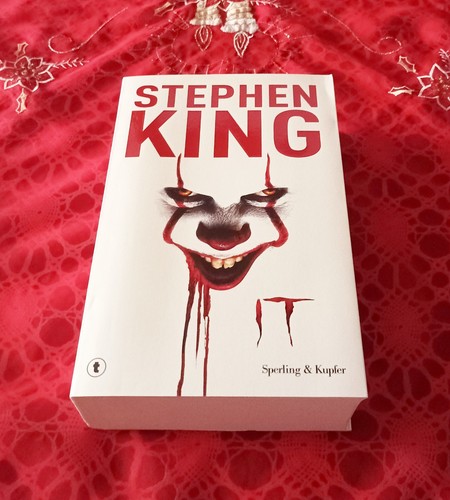 Stephen king - -,