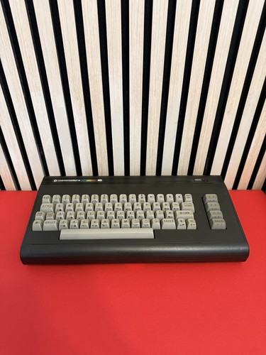 Commodore 1985 8 bit - 16,