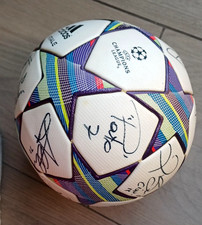 PALLONE AUTOGRAFATO DAI