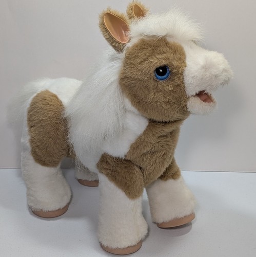 Hasbro pelliccia real friends - hasbro,