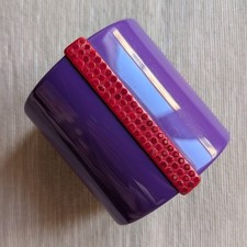 Emporio Armani Bracciale Vintage in Resina Viola e Dettagli Rossi con Strass