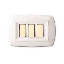 Placca Serie Magic Bticino in Plastica 3 Posto Bianca Per interruttori e prese e