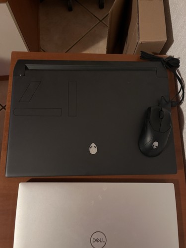 Alienware m17 amd - alienware,