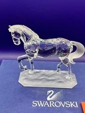 Statuina in cristallo