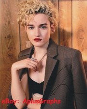 JULIA GARNER... Attrice