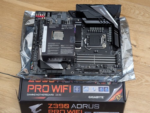 Scheda madre gigabyte z390 - scheda,