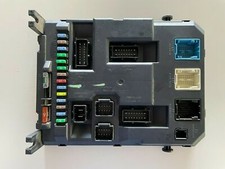 9664983380 CENTRALINA SCATOLA DEI FUSIBILI CITROEN C3 1.1 b 44kw anno 2012 hfv