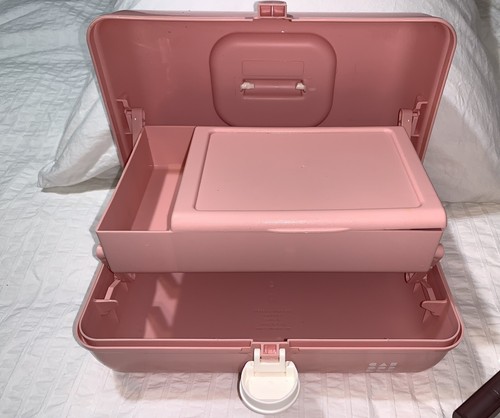 Caboodles the girl rosa - caboodles,