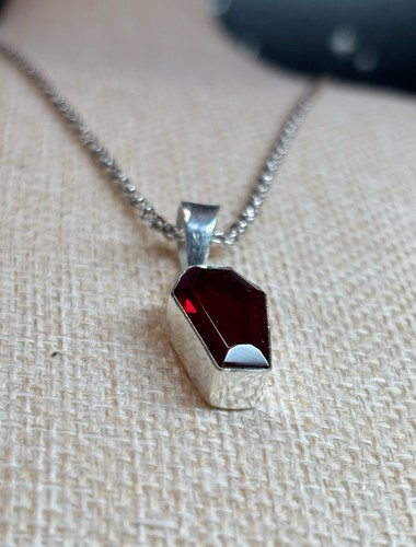 Collana ciondolo bara argento