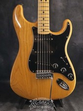 Fender 1977 STRATOCASTER