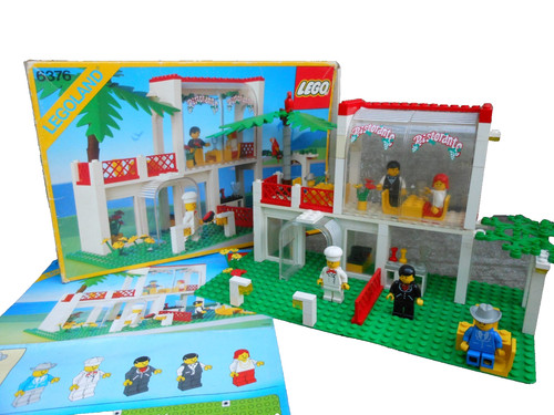 Lego breezeway café - lego,