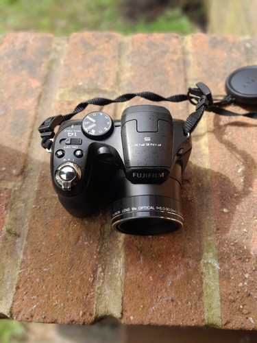 Fujifilm finepix series - s,