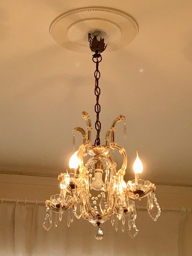 Lampadario epoca regina - lampadario,