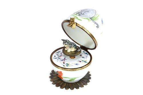 Limoges porcelain musical egg - porcelain,