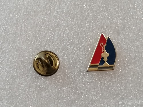 Distintivo pin spilla - distintivo,