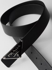 Cintura Prada in pelle nera