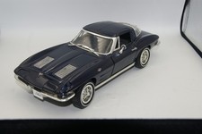 1:18 Chevrolet Corvette Stingray 1963 blu scuro intenso