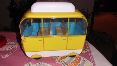 Peppa pig family camper bus - peppa,