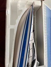 R/C Yacht American Express 27"