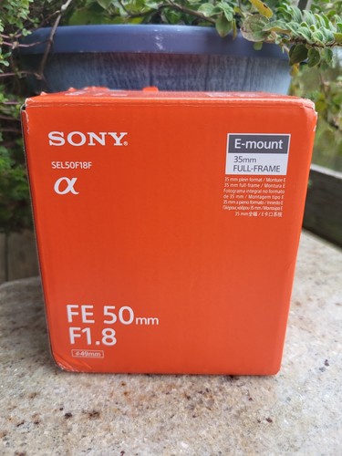 Sony 50mm full frame - f1.8, full-frame