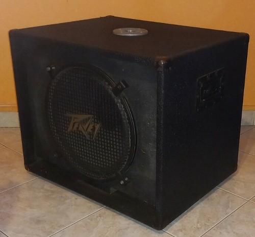 Cassa peavey bass - ,