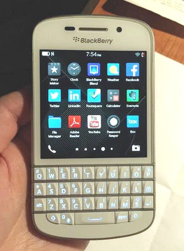 Blackberry q10 16gb - blackberry,