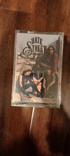 Hate street - hate,