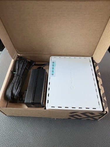 Mikrotik hex rb750gr3 port - hex, 5-port